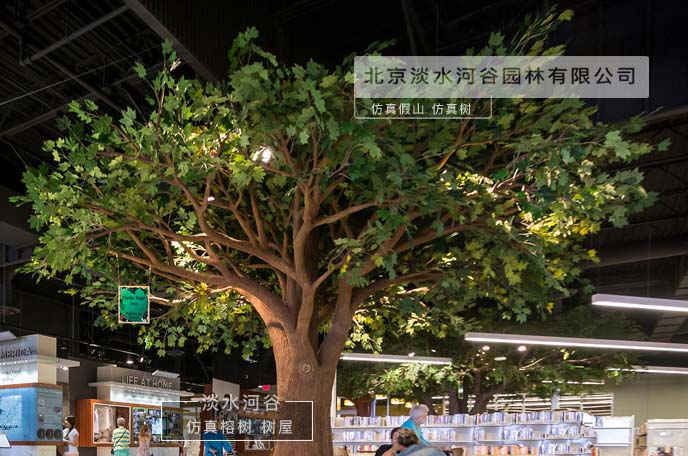仿真樹是新型環(huán)保材料制作而成具備阻燃、防火