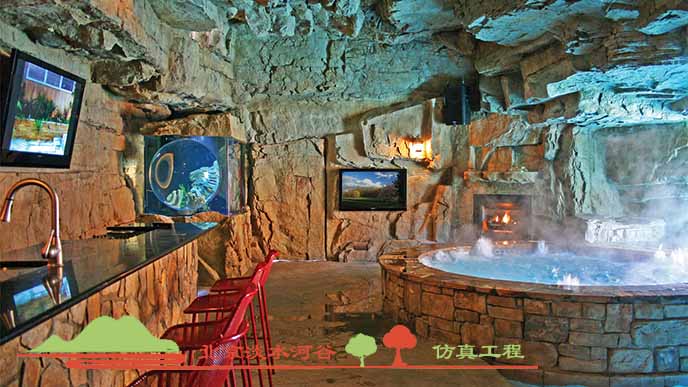 玻璃鋼假山制作在新疆吐魯番會(huì)所施工完畢，效果似真山