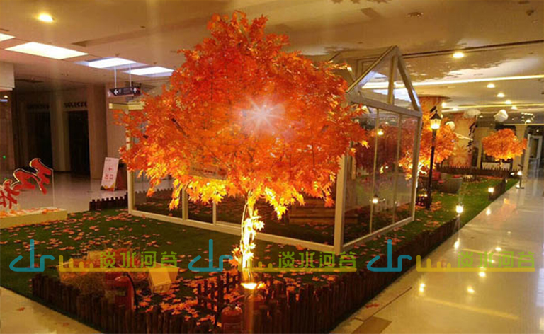 仿真樹(shù)等仿真植物在園林景觀裝飾中的優(yōu)勢(shì)使其成為裝飾新潮流