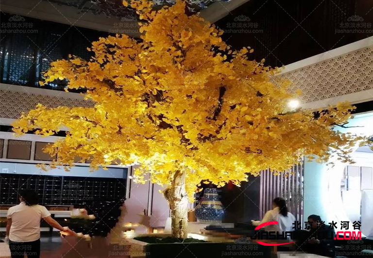 具匠心精雕細琢根據(jù)真樹模擬訂制高端仿真樹對細枝末節(jié)都是一絲不茍