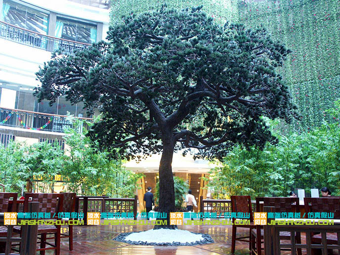 仿真大松樹(shù)